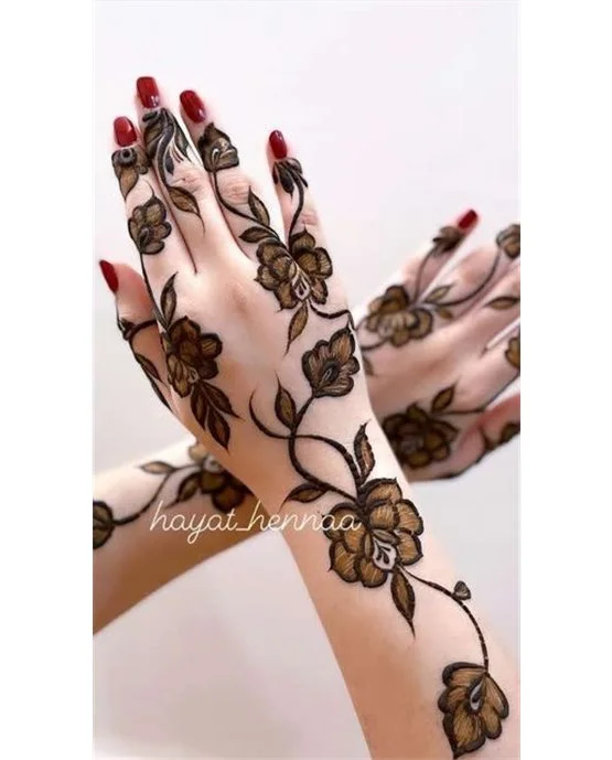 Wave Inspired Light Back Hand Mehndi Design